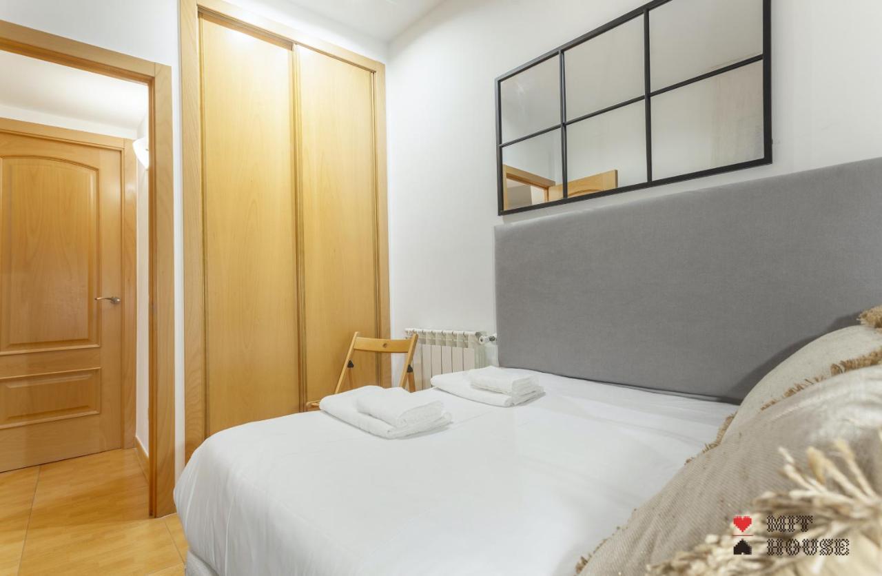 Mit House Atocha En Madrid Leilighet Eksteriør bilde