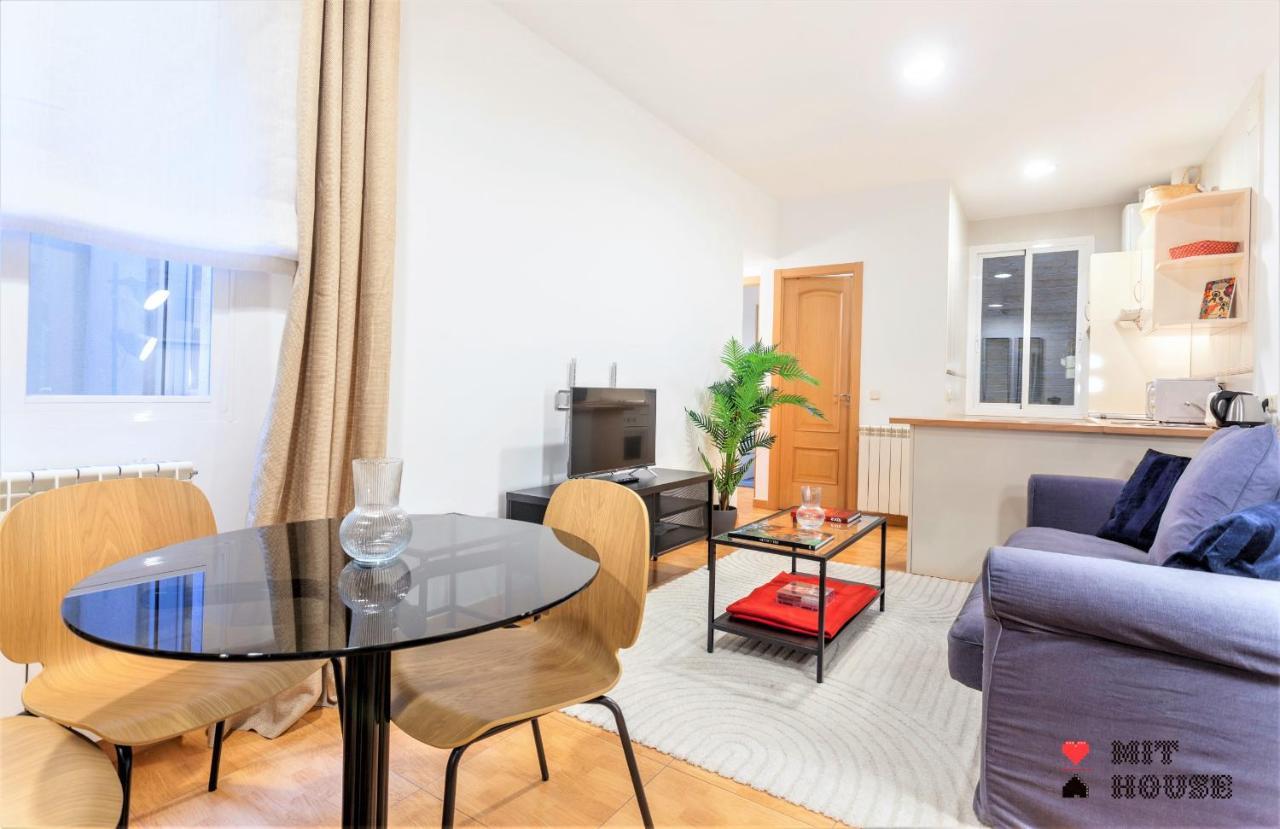 Mit House Atocha En Madrid Leilighet Eksteriør bilde